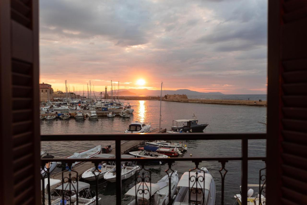 Destino Home Overlooking The Venetian Port Of Chania Chania  Exterior foto