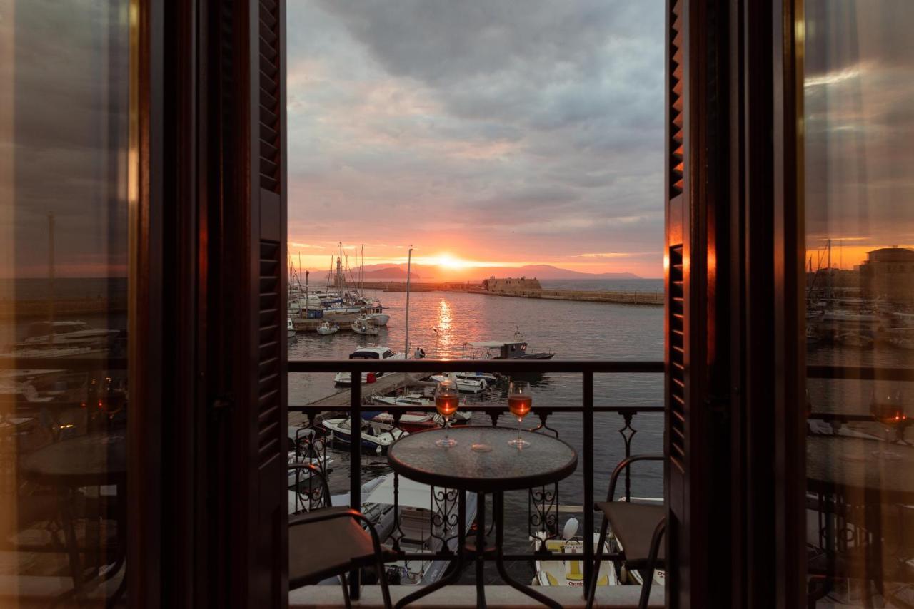 Destino Home Overlooking The Venetian Port Of Chania Chania  Exterior foto