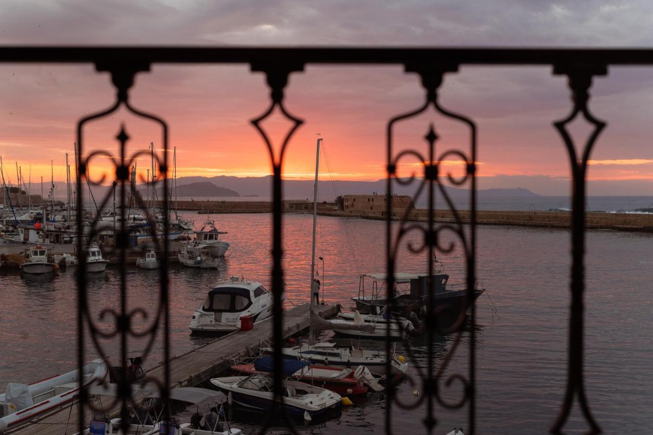 Destino Home Overlooking The Venetian Port Of Chania Chania  Exterior foto